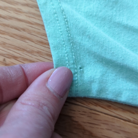 Doughnuts and Deadlifts Crop, size M - Picture 4 of 4